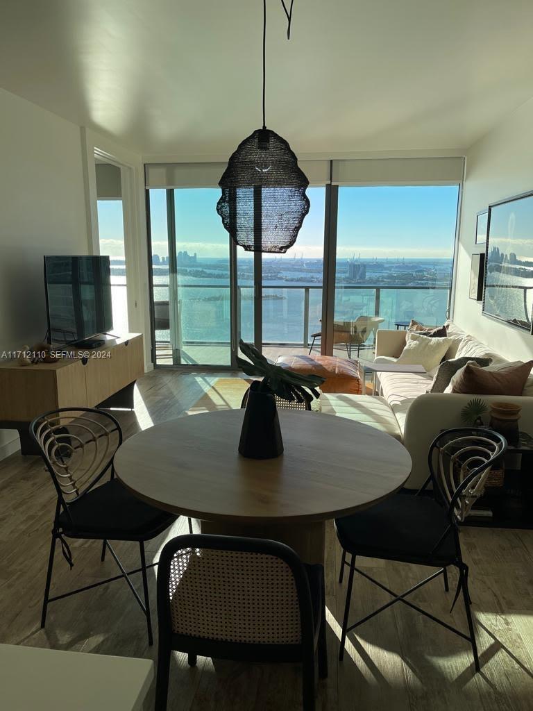 650 NE 32nd Street