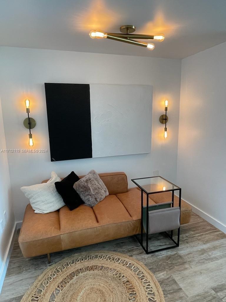 650 NE 32nd Street