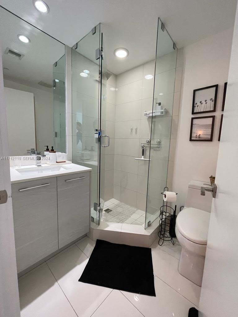 650 NE 32nd Street