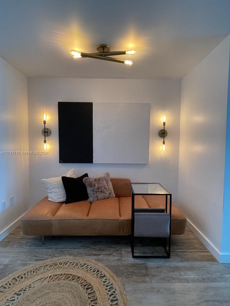 650 NE 32nd Street