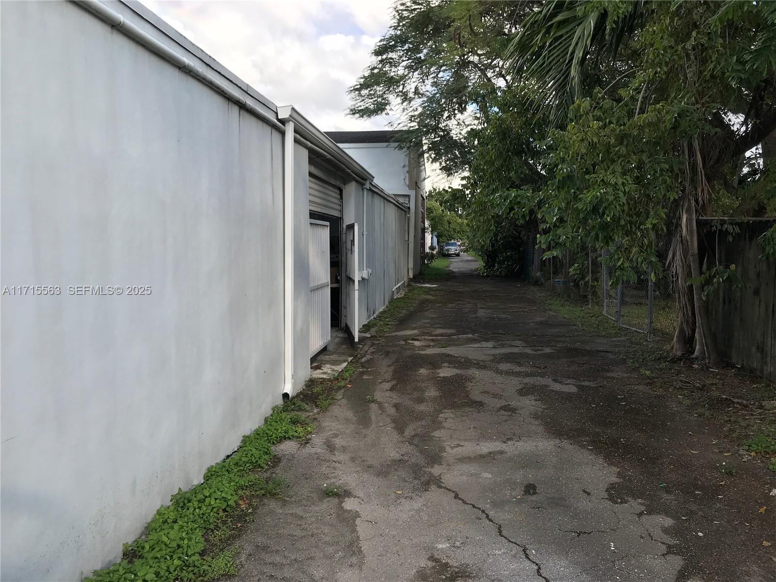 1628 NW 28th Street