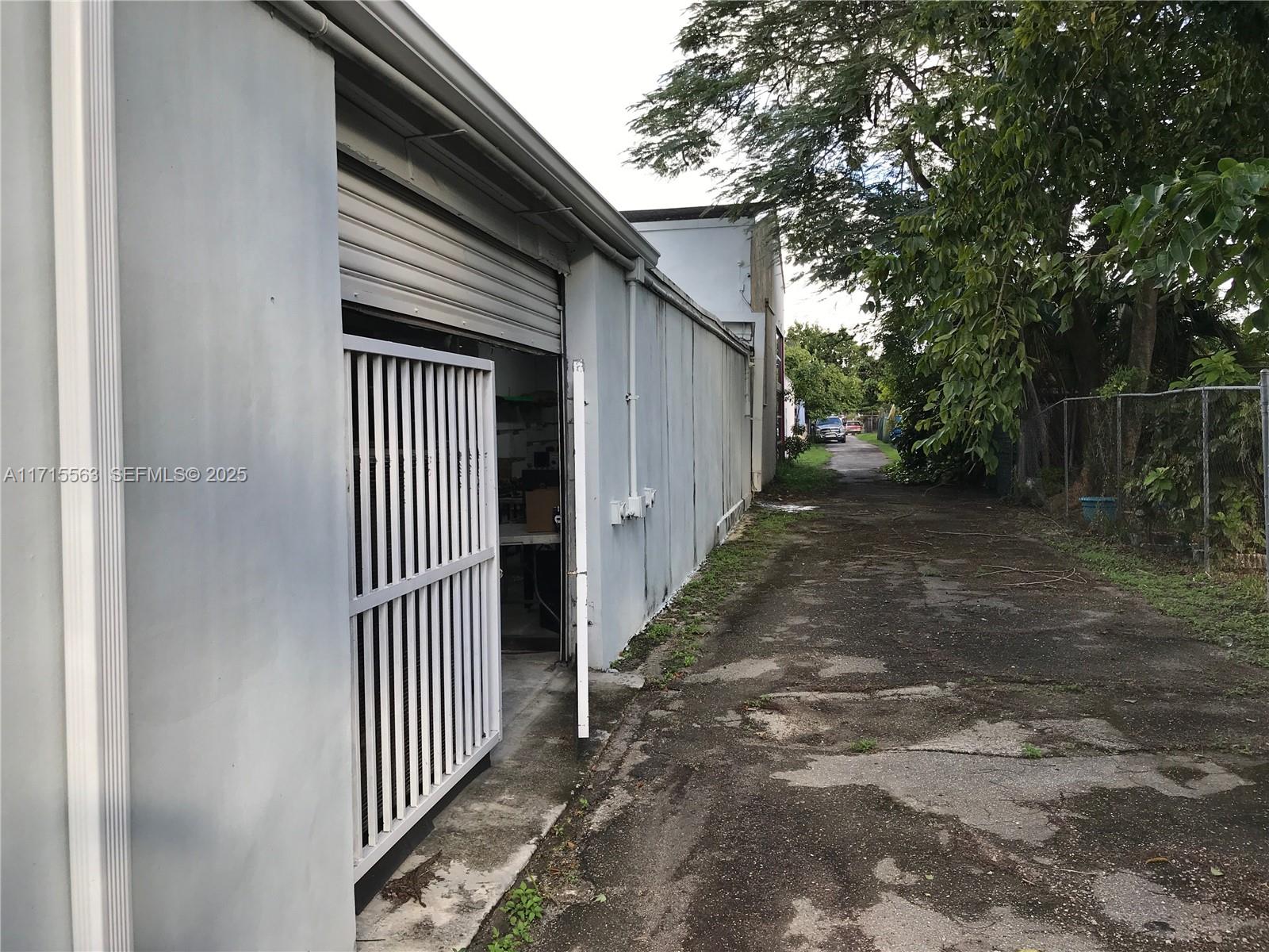 1628 NW 28th Street