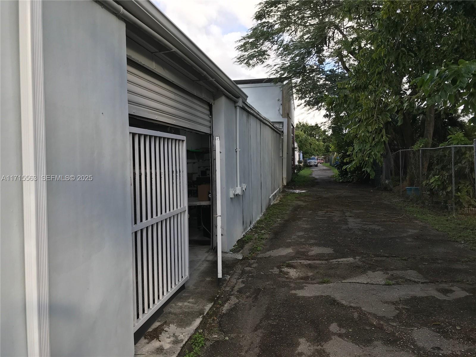 1628 NW 28th Street