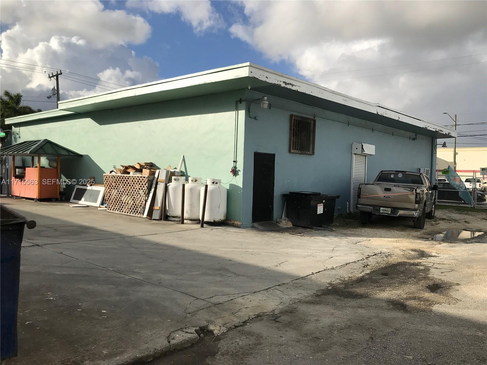 1628 NW 28th Street