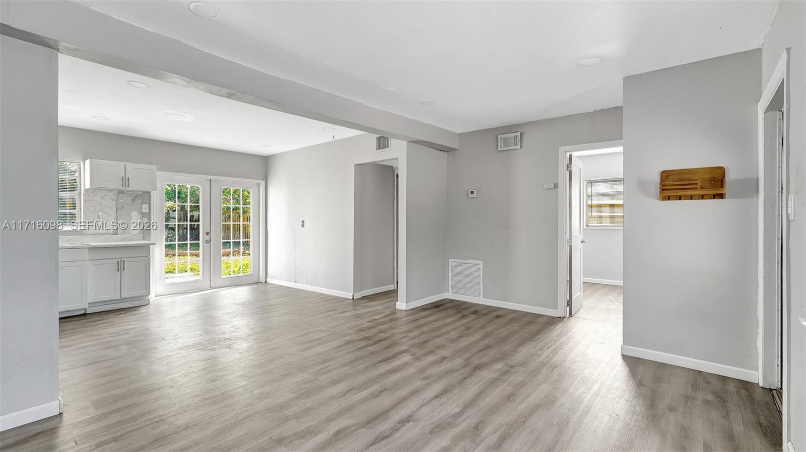 1240 SW 32nd Avenue gallery image #15