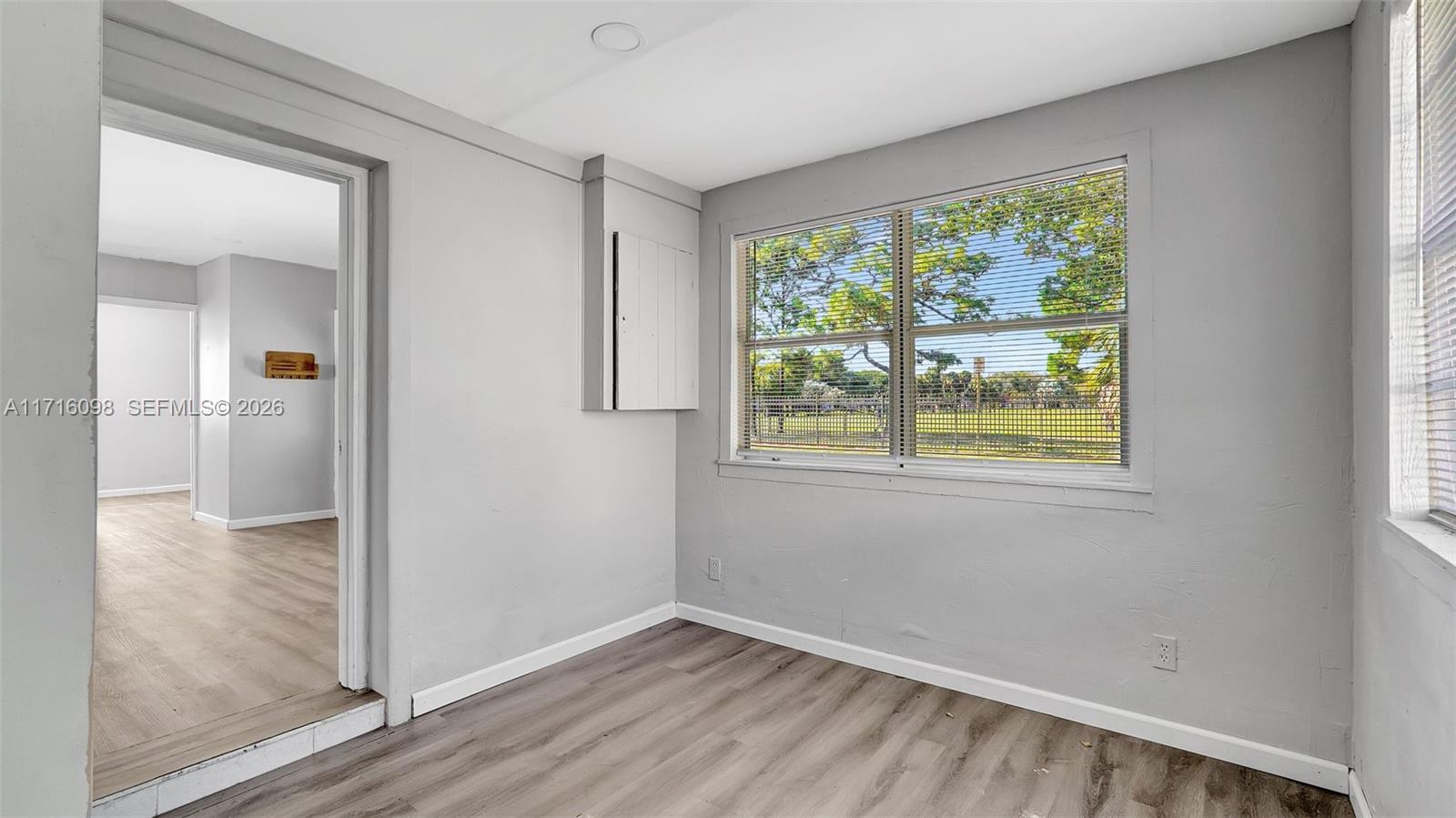 1240 SW 32nd Avenue gallery image #25