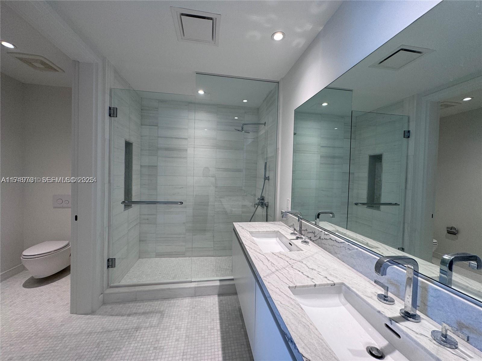 700 NE 26th Terrace