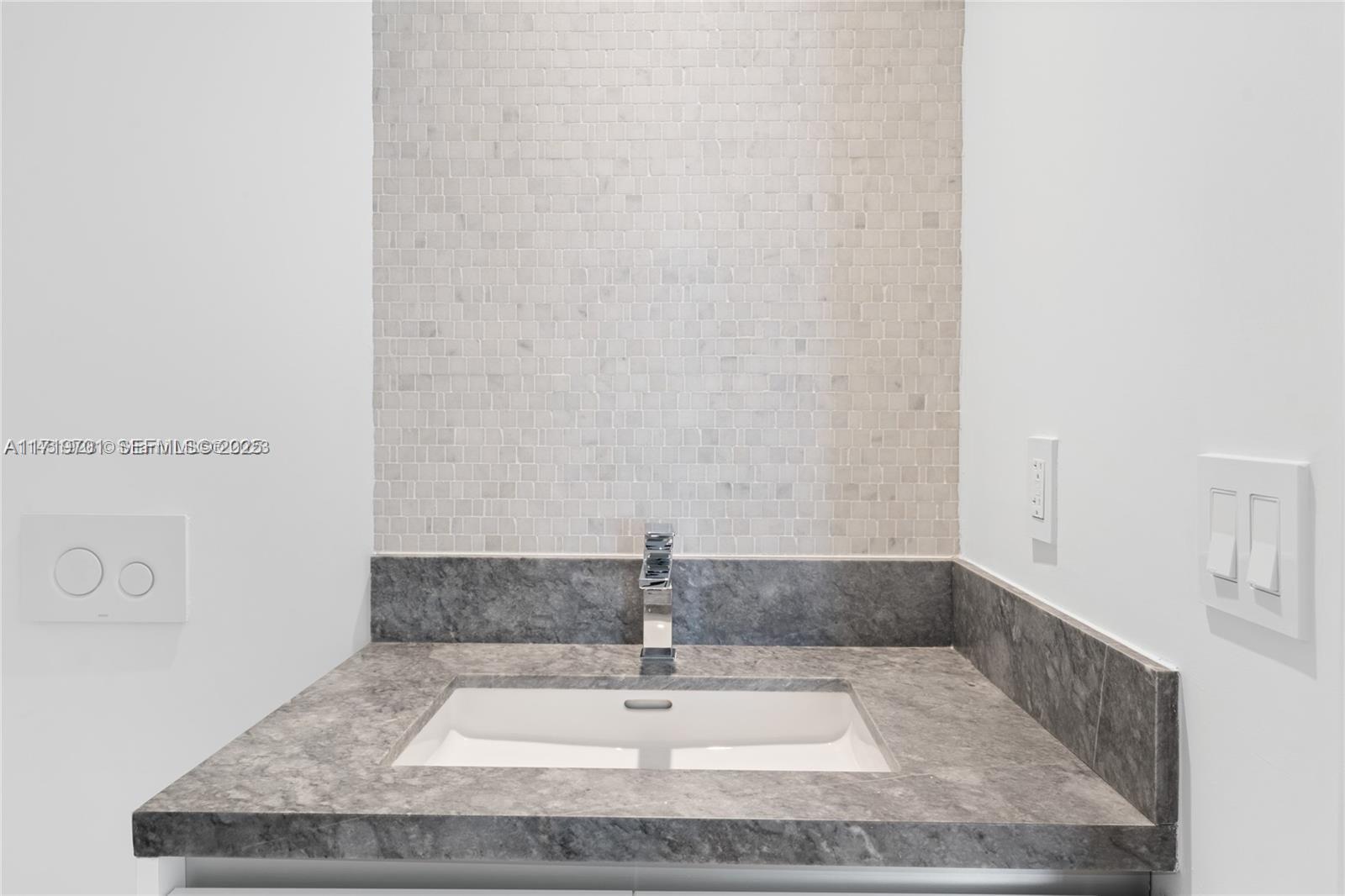 700 NE 26th Terrace