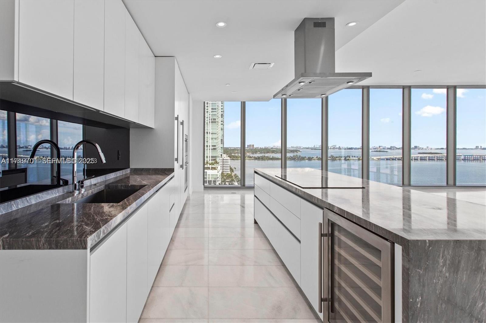 700 NE 26th Terrace