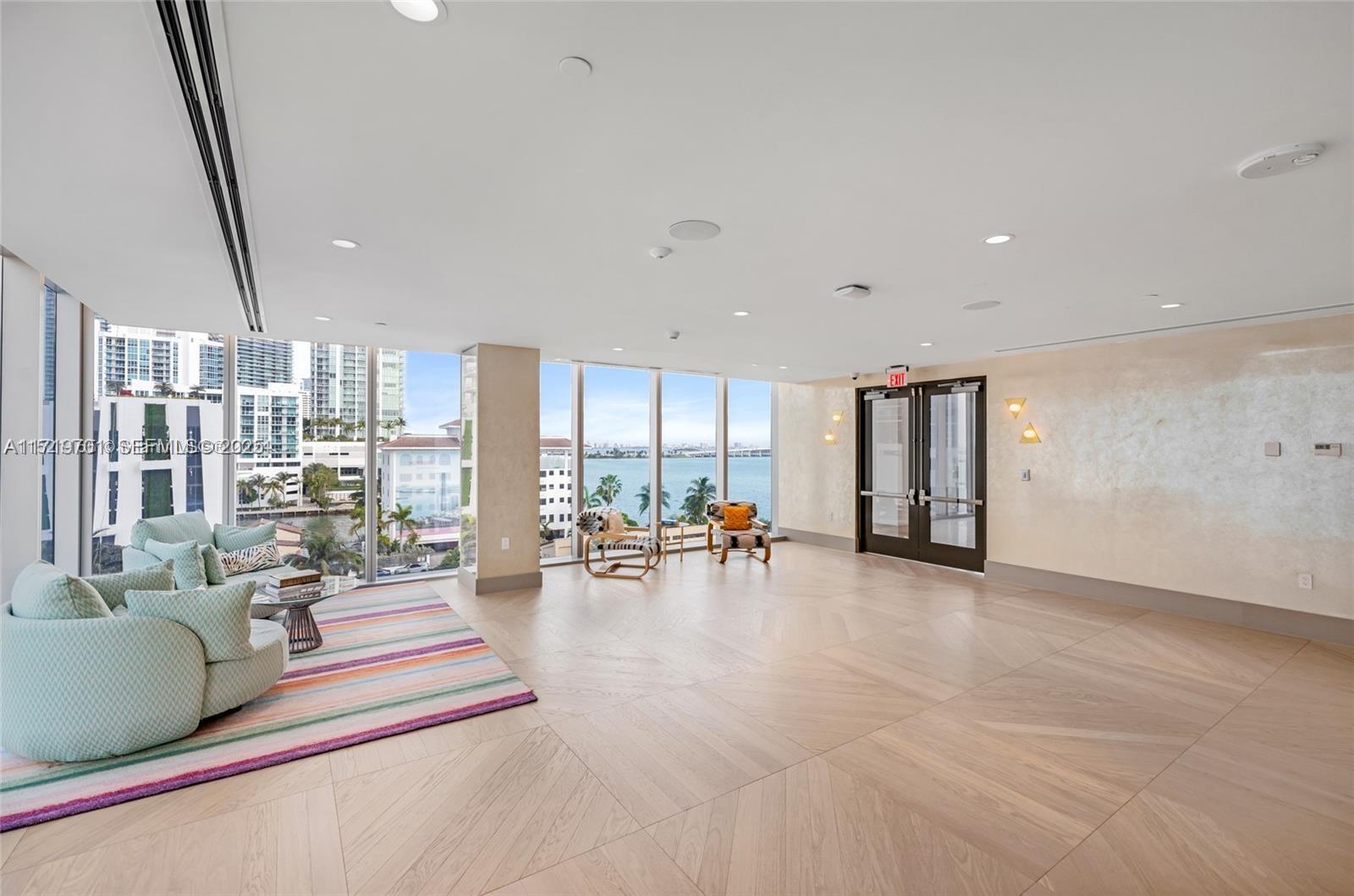 700 NE 26th Terrace