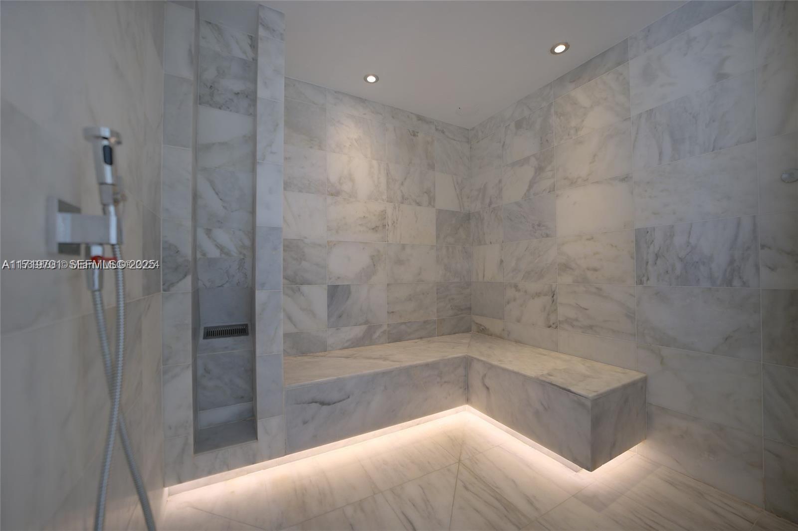 700 NE 26th Terrace