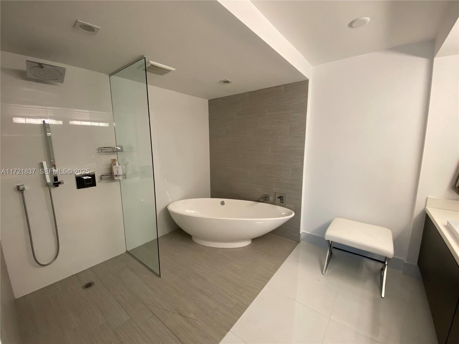 300 Sunny Isles Boulevard