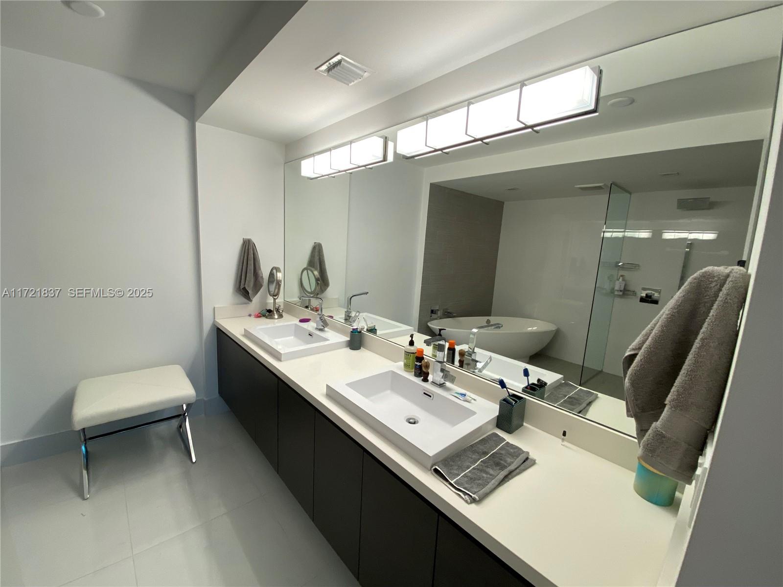 300 Sunny Isles Boulevard