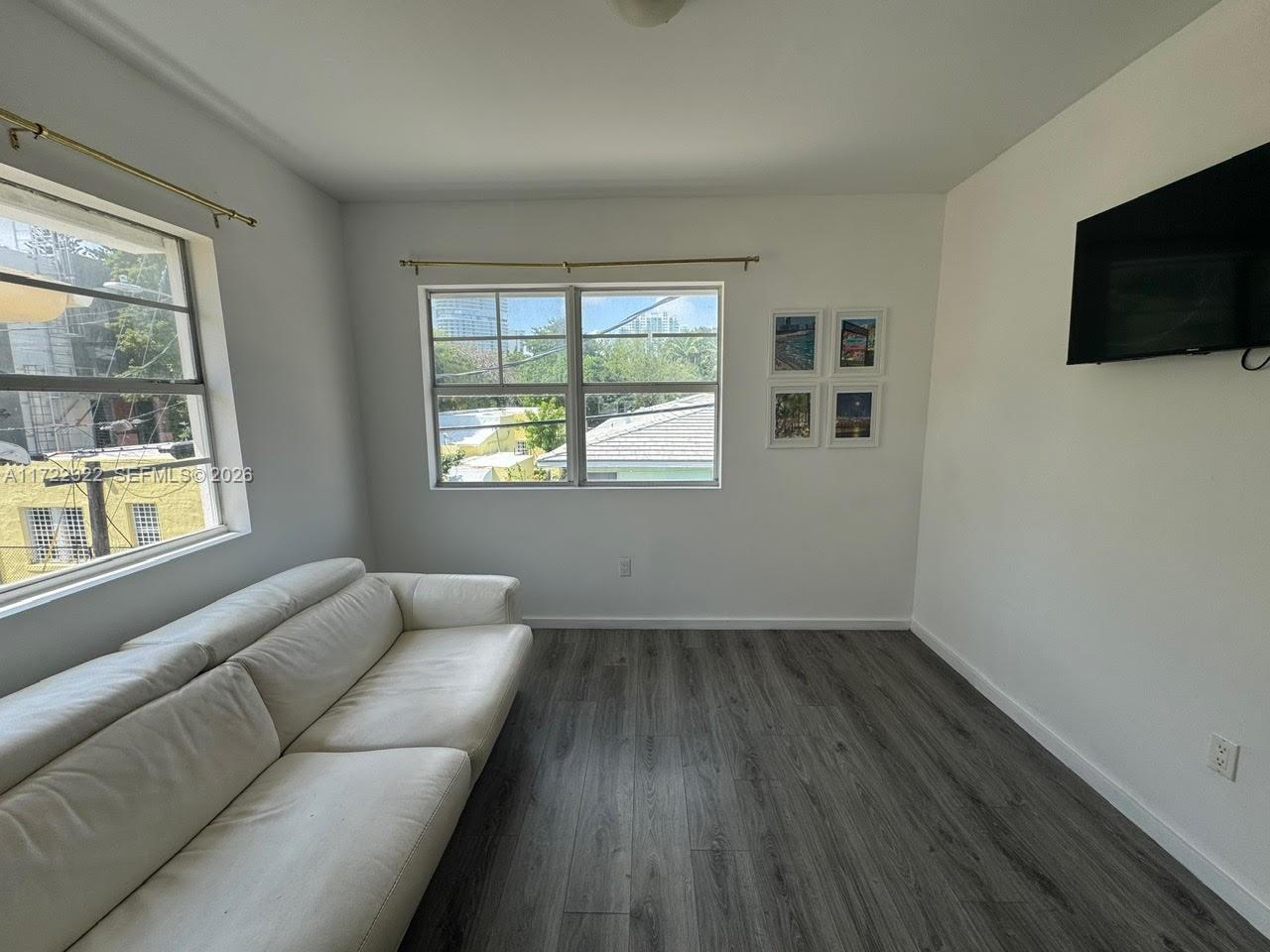 810 7th Street