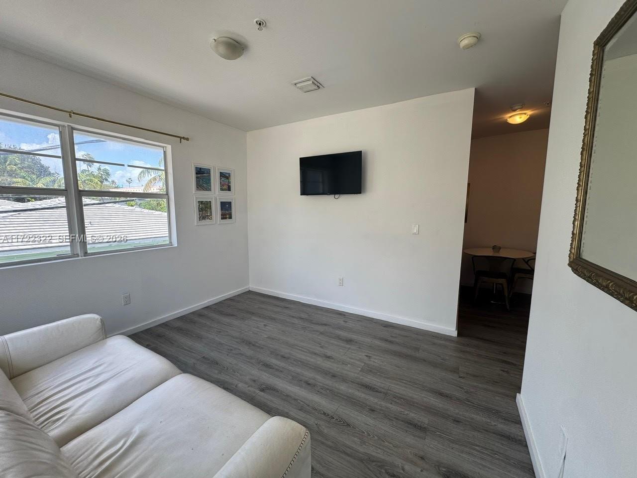 810 7th Street