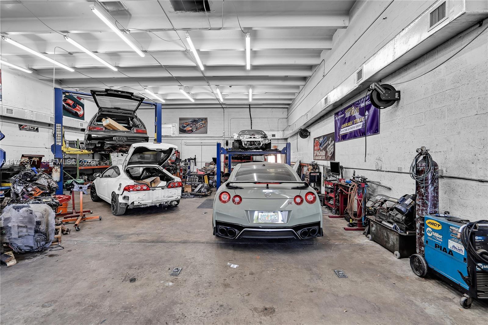 2700 W 79th Street