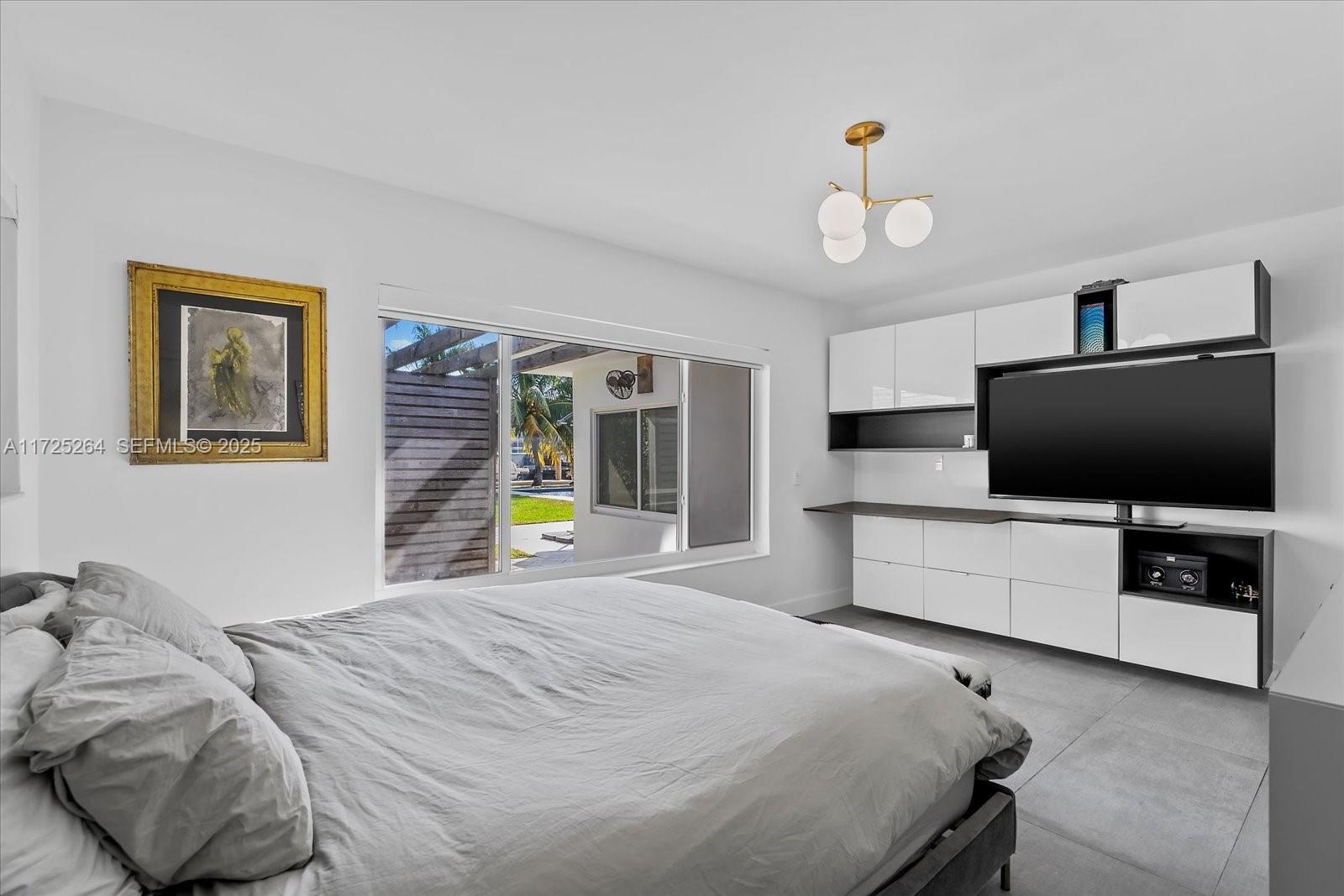 2104 NE 124th Street