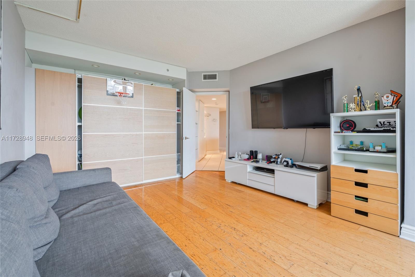 21205 Yacht Club Drive