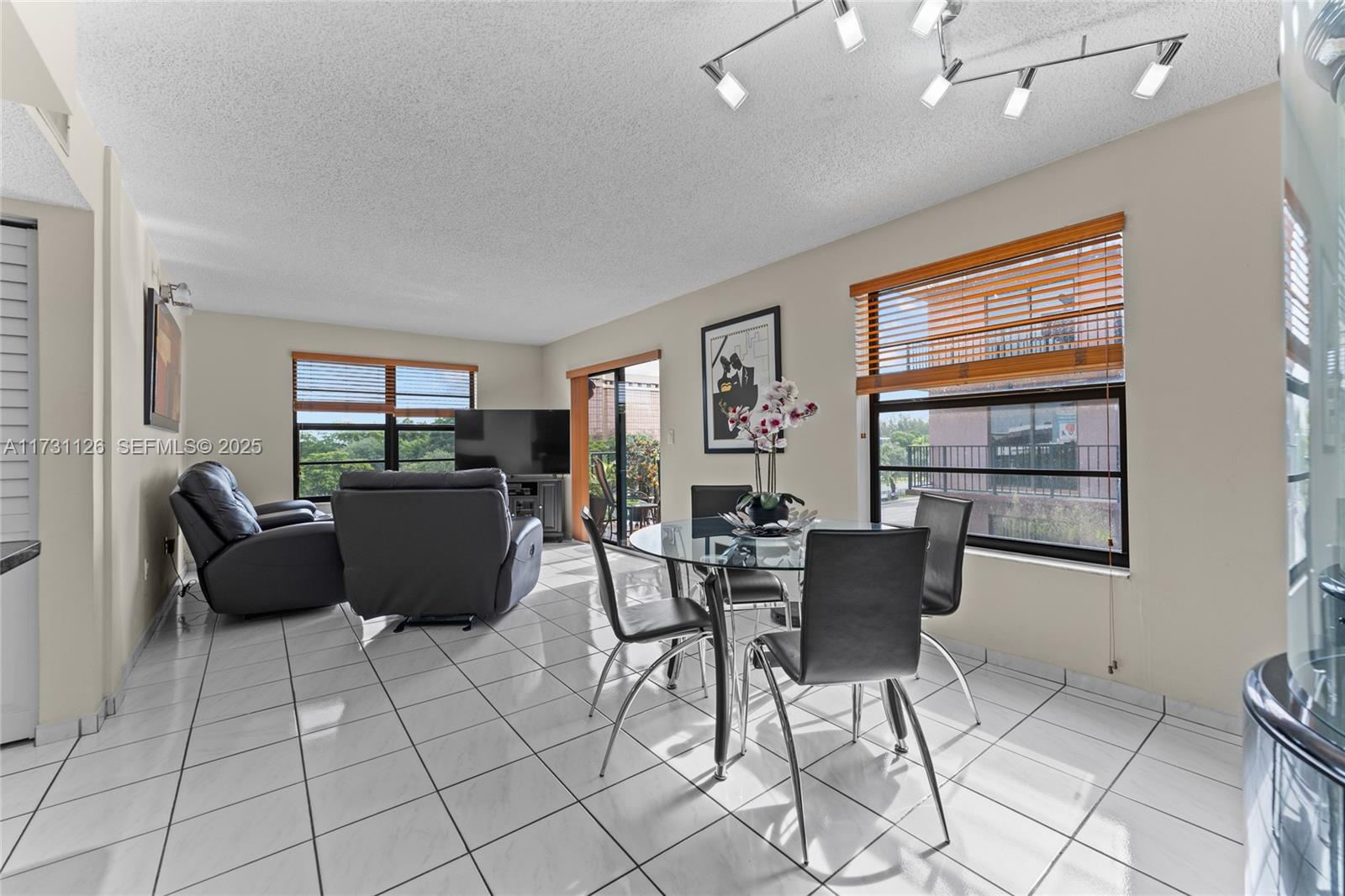 605 NW 72nd Avenue