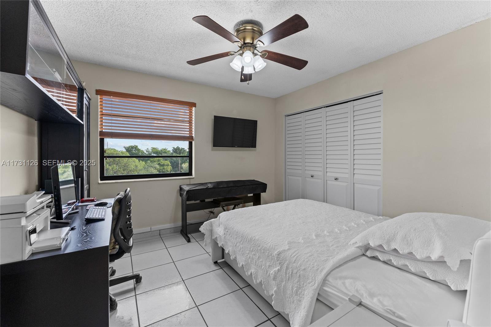 605 NW 72nd Avenue