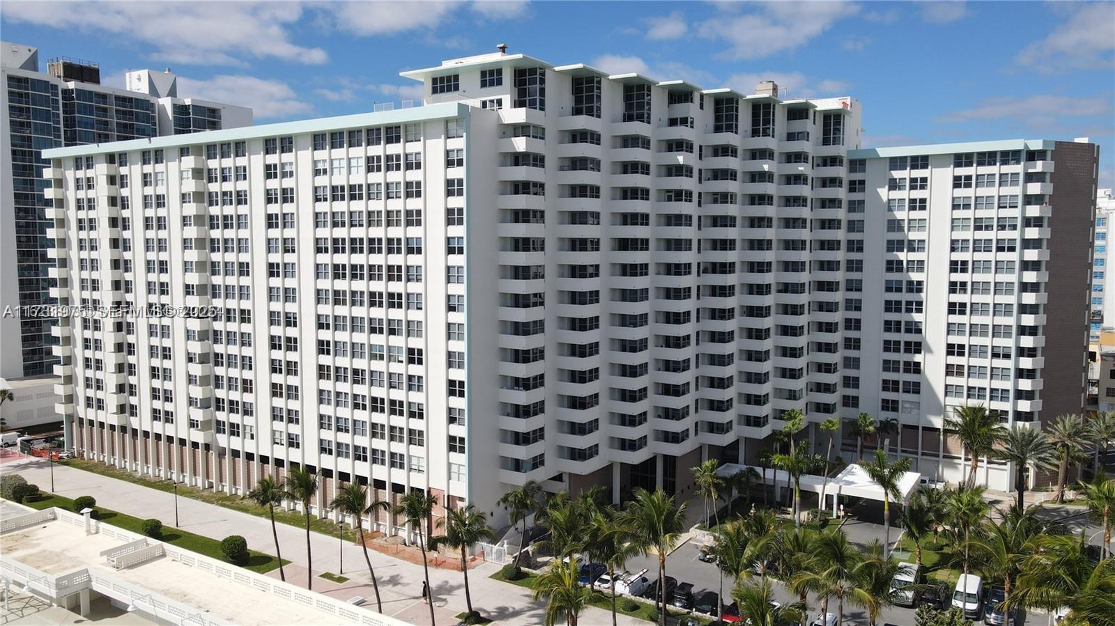2899 Collins Avenue