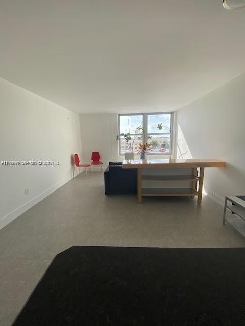 2899 Collins Avenue