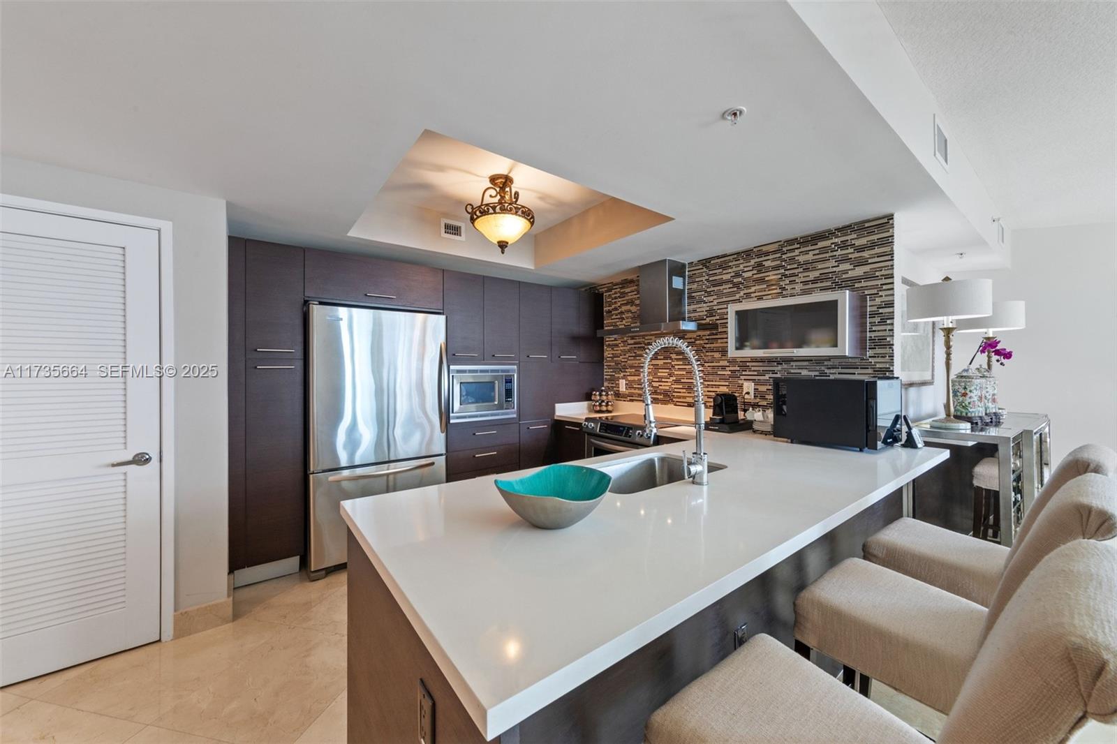 250 Sunny Isles Boulevard
