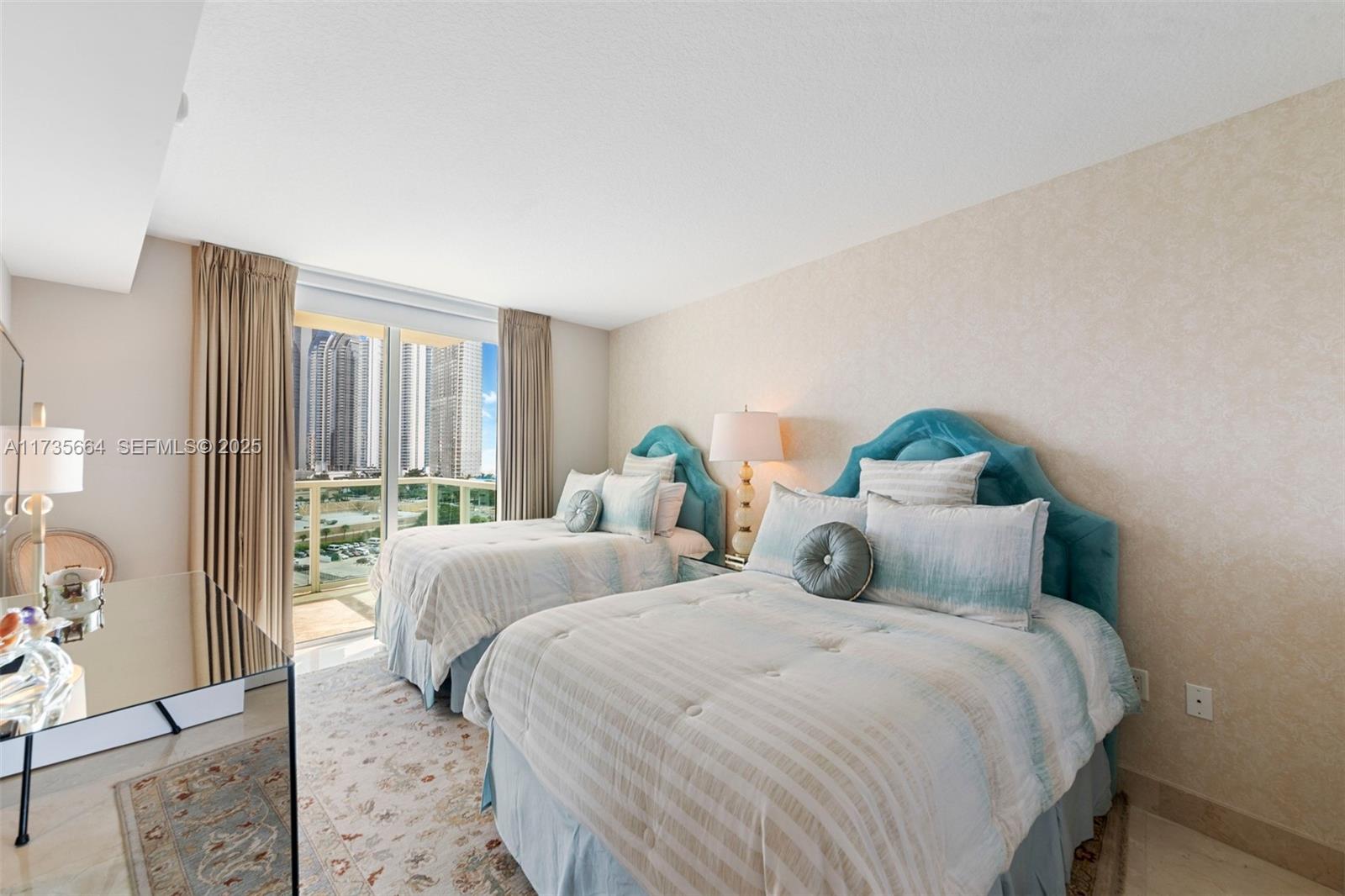 250 Sunny Isles Boulevard