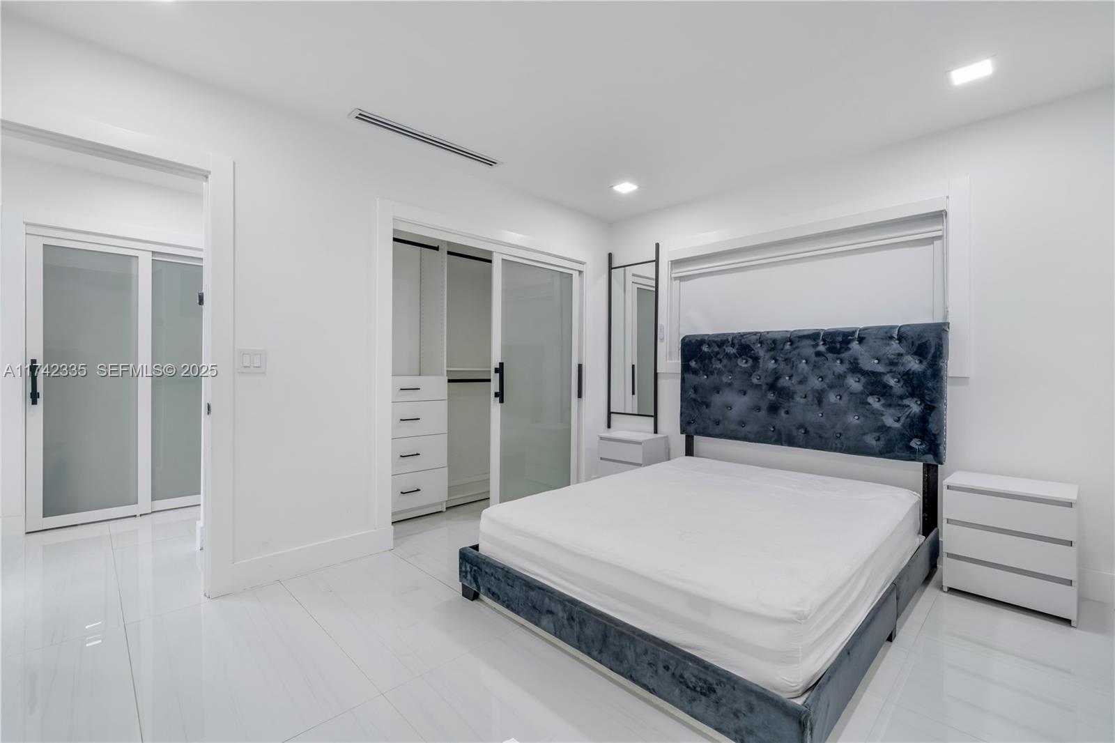 2700 NE 135th Street