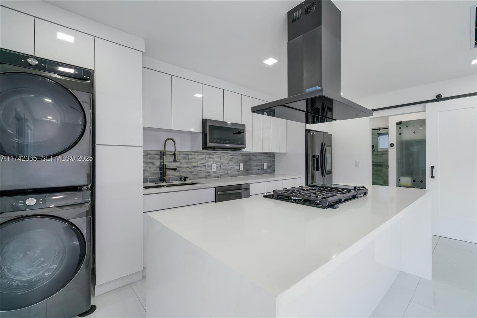 2700 NE 135th Street