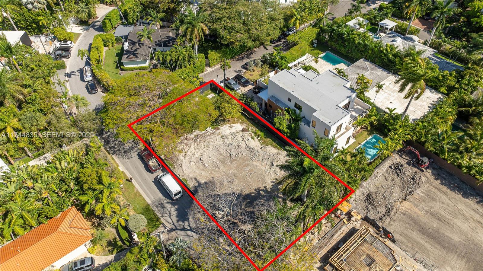 315 W San Marino Drive