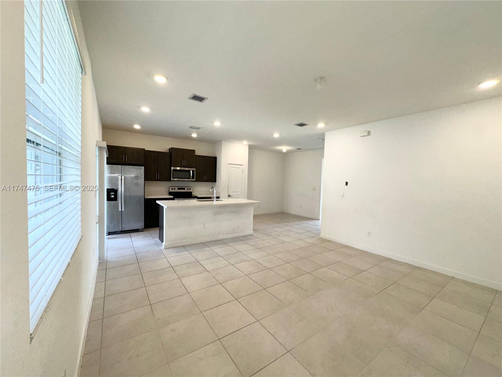 1848 SE 7 Terrace