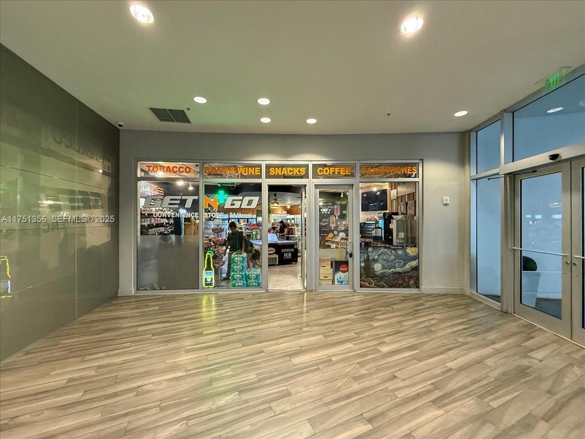 1750 N Bayshore Drive