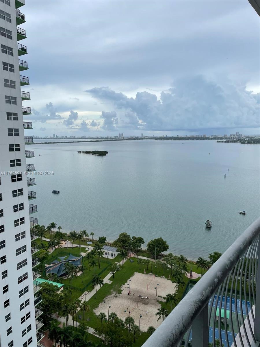 1750 N Bayshore Drive