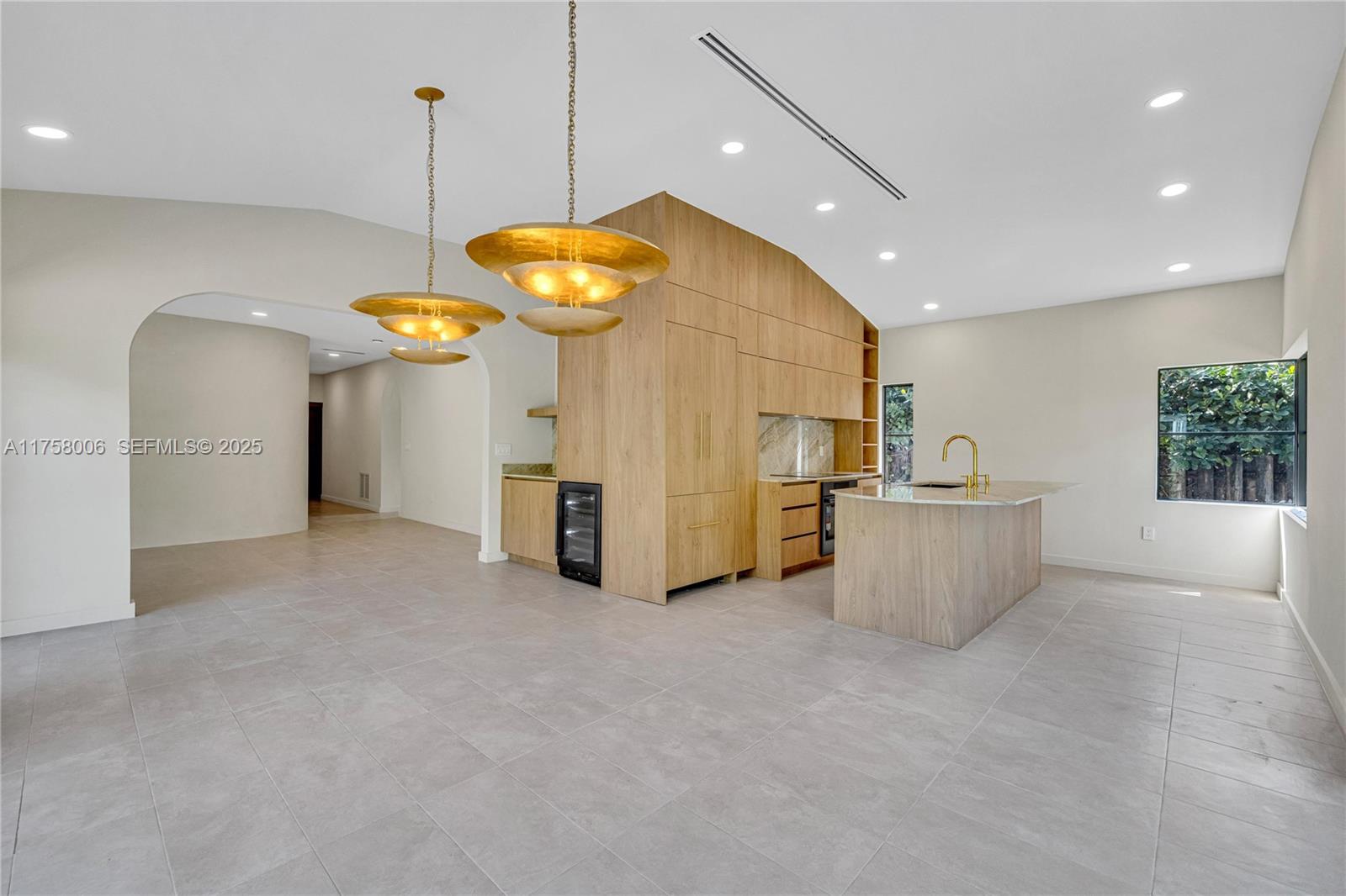 1323 Cleveland Road