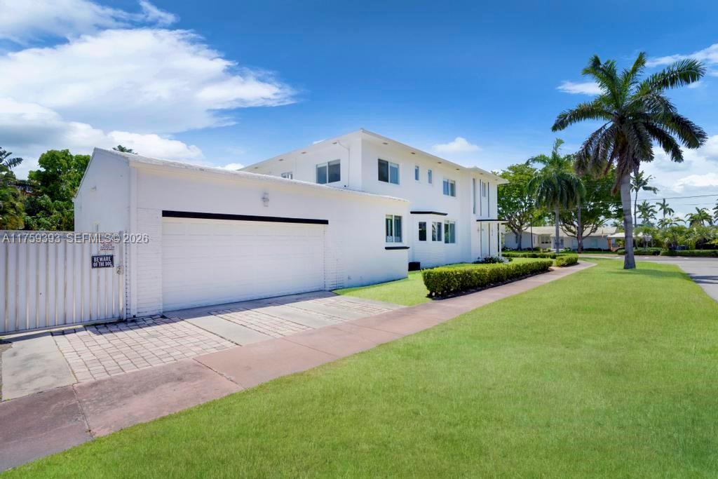 5861 La Gorce Drive