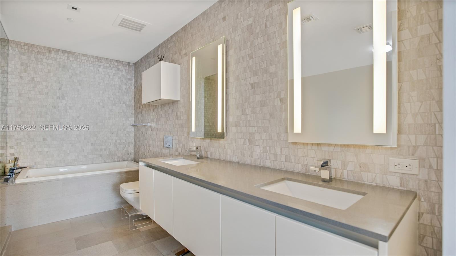 88 SW 7th Street