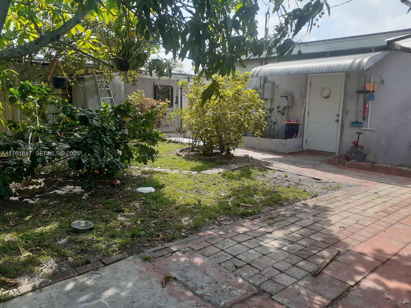 625 E 28th Street