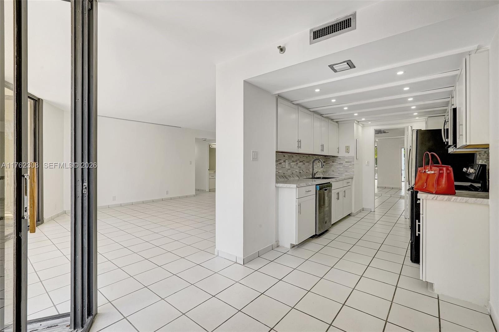 4000 Towerside Terrace