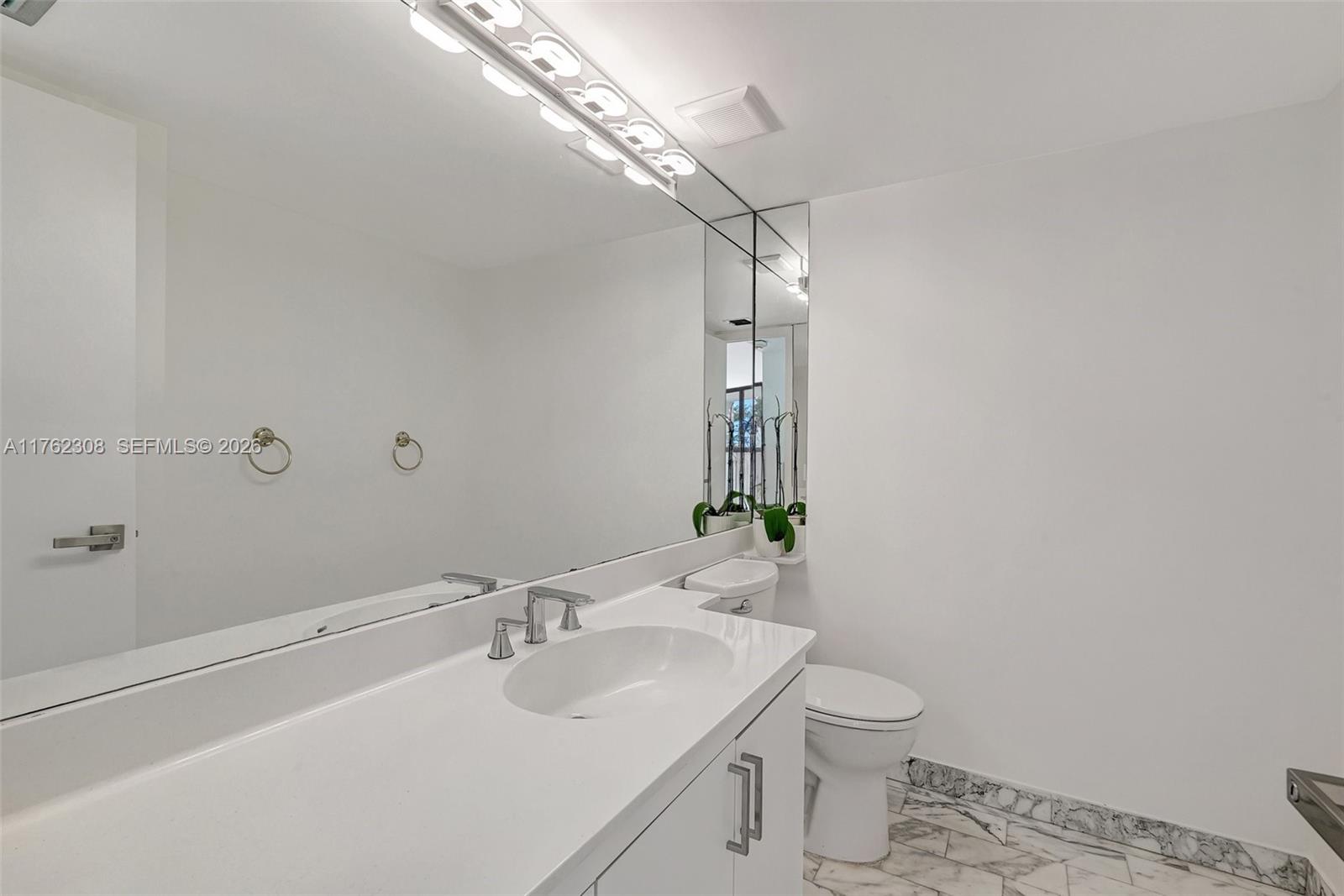 4000 Towerside Terrace