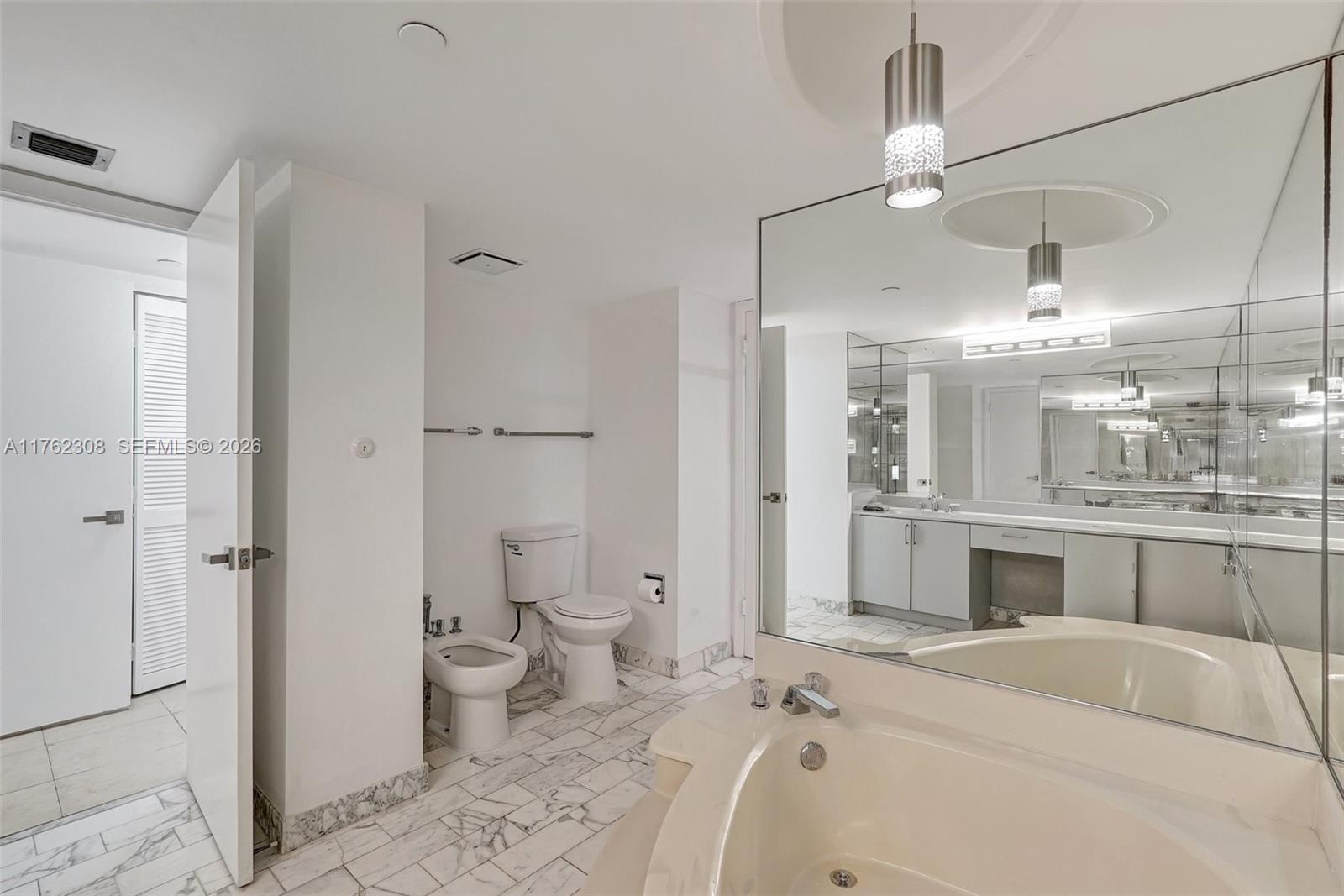 4000 Towerside Terrace