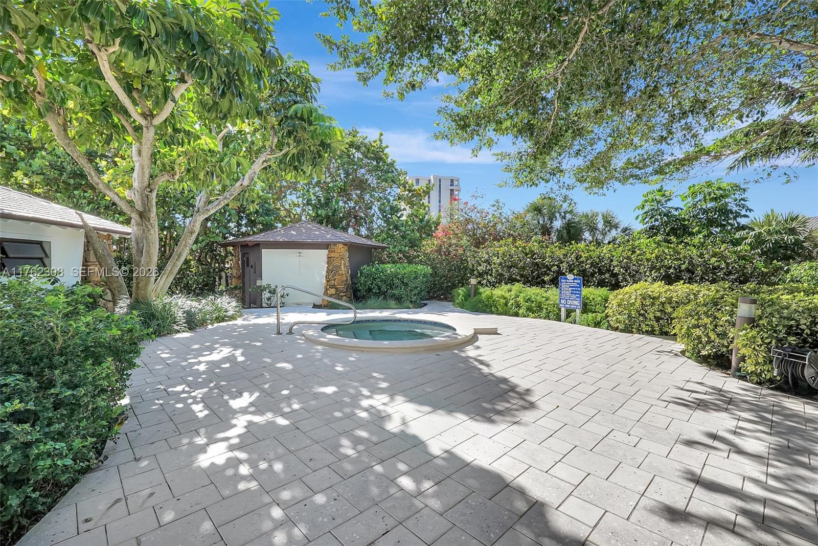 4000 Towerside Terrace