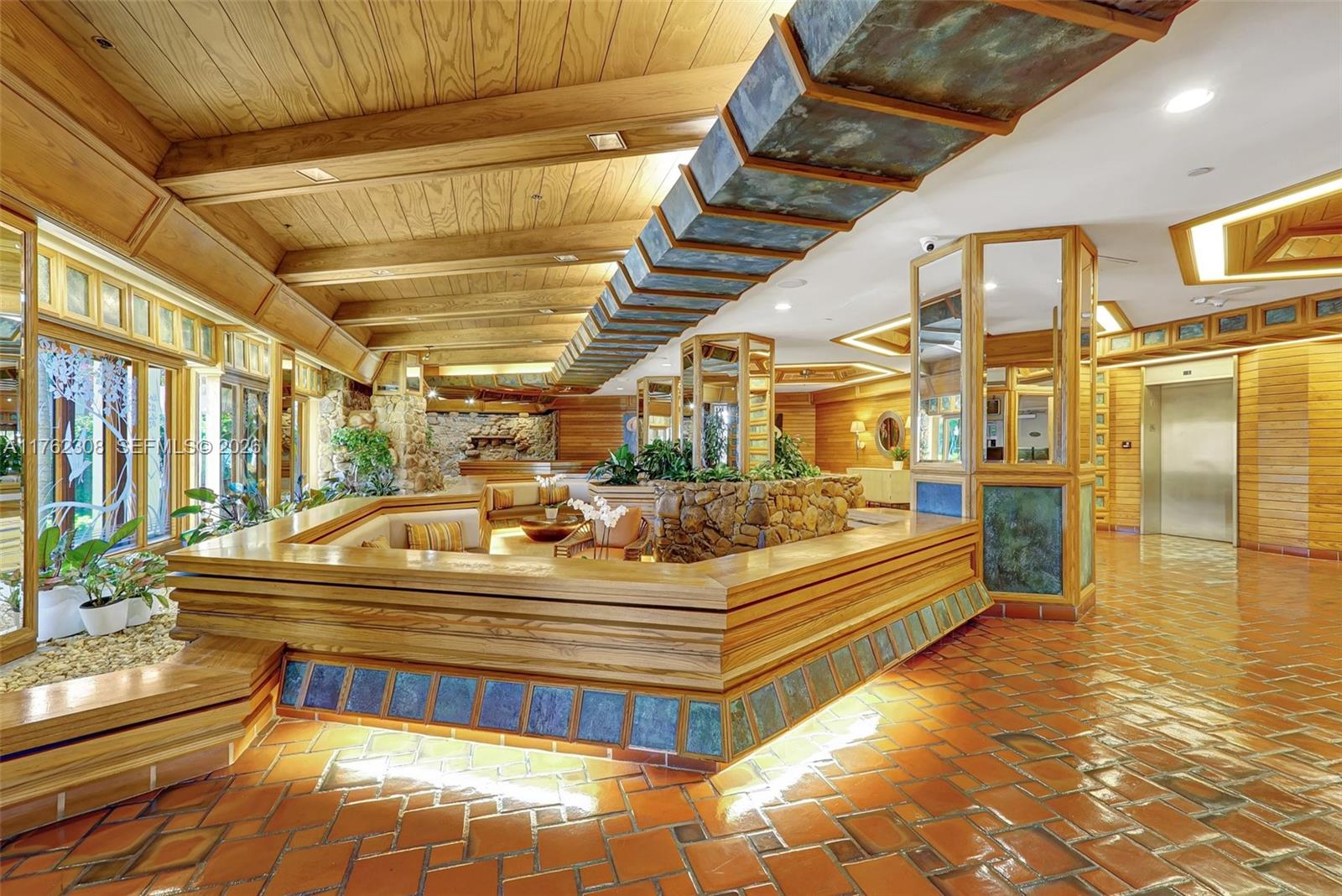4000 Towerside Terrace