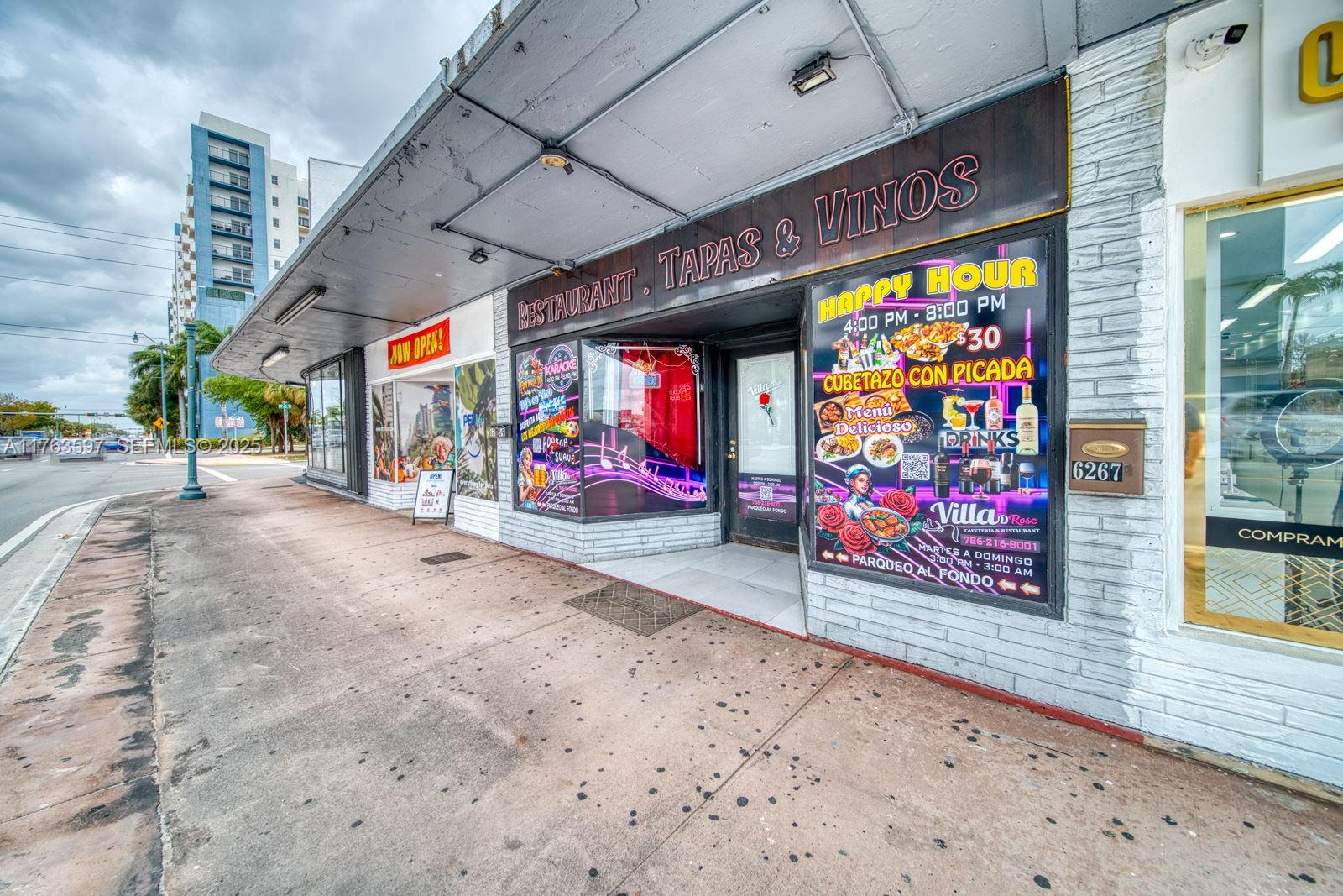 HIGHLY PROFITABLE Restaurant-bar For Sale On 8th st