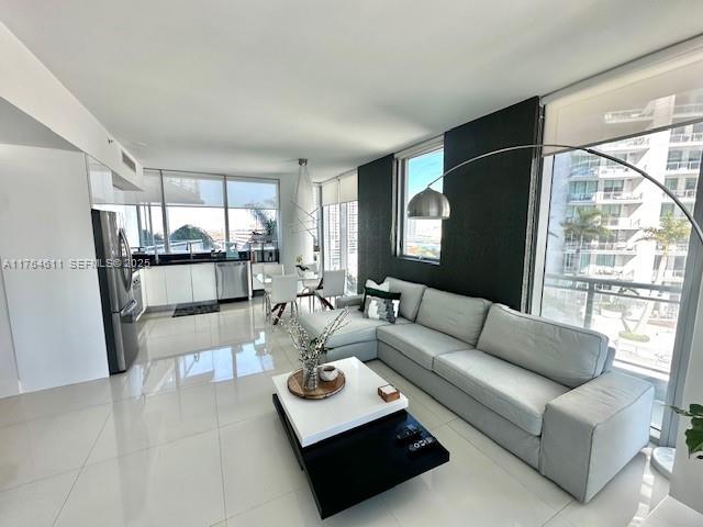92 SW 3rd Street