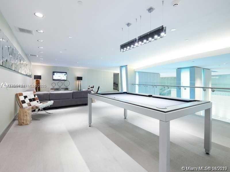 92 SW 3rd Street