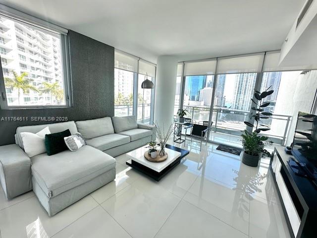 92 SW 3rd Street