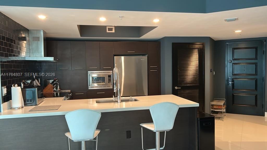 250 Sunny Isles Boulevard