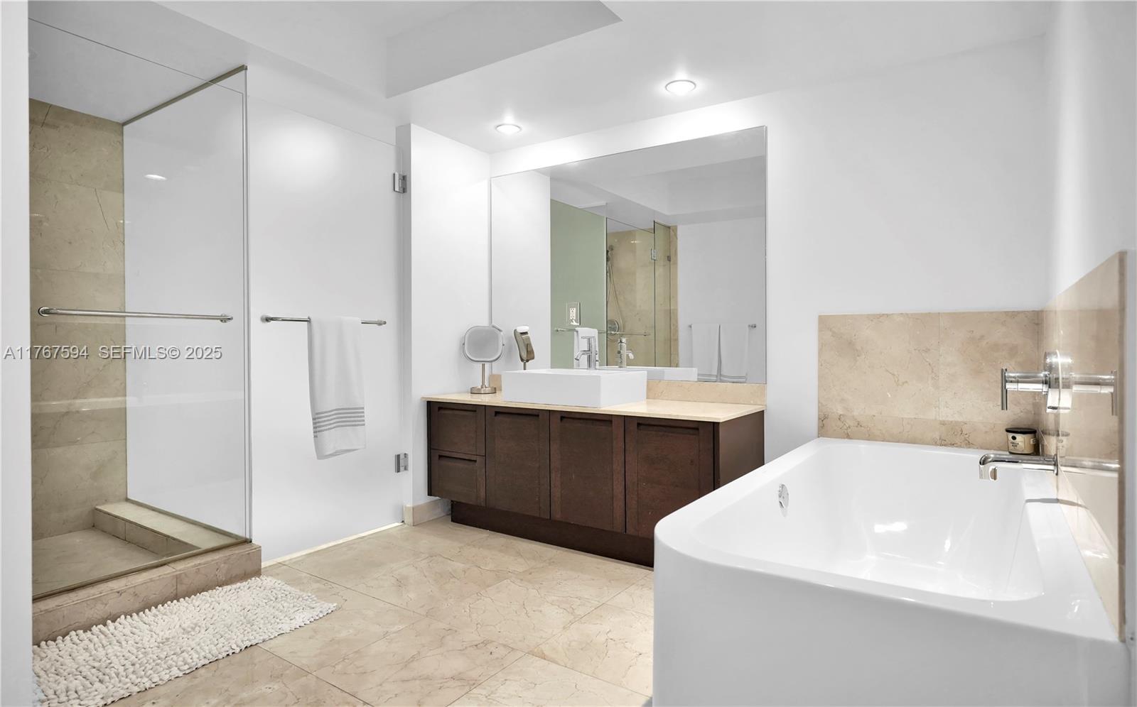 250 Sunny Isles Boulevard