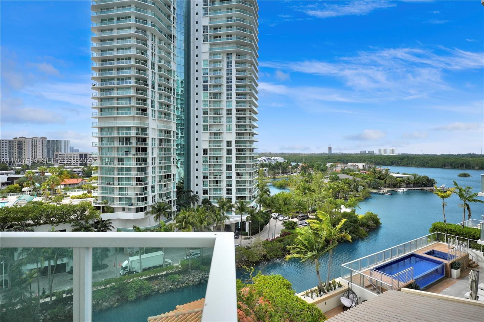 250 Sunny Isles Boulevard